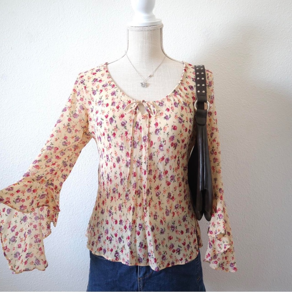 Vintage yellow floral bell sleeve top